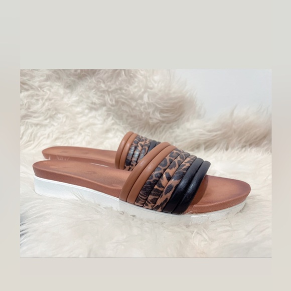 Seven7 leopard slides - Picture 3 of 5